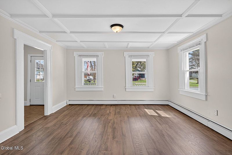 2nd image of 35 Lake Street