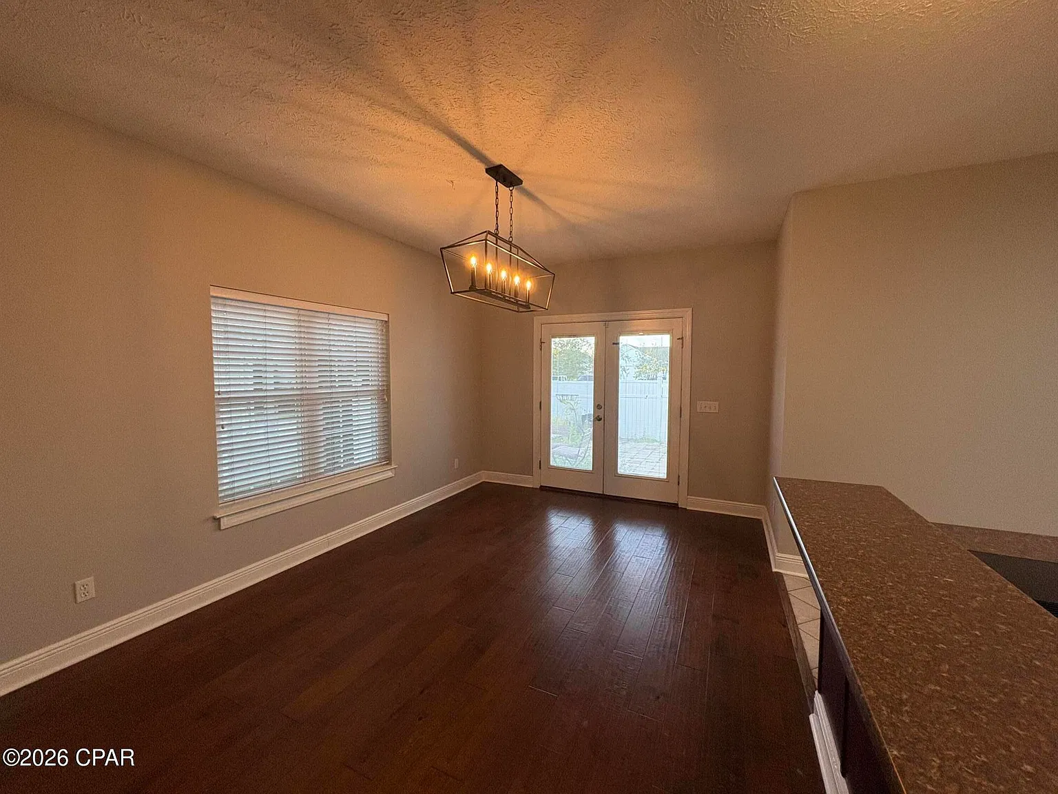 3 bed, 2.5 bath, 2016 sqft, $2,575 — Photo 3