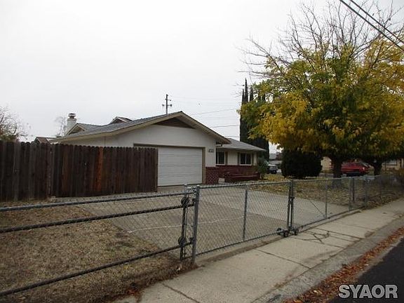 3rd image of 4322 Evelyn Dr