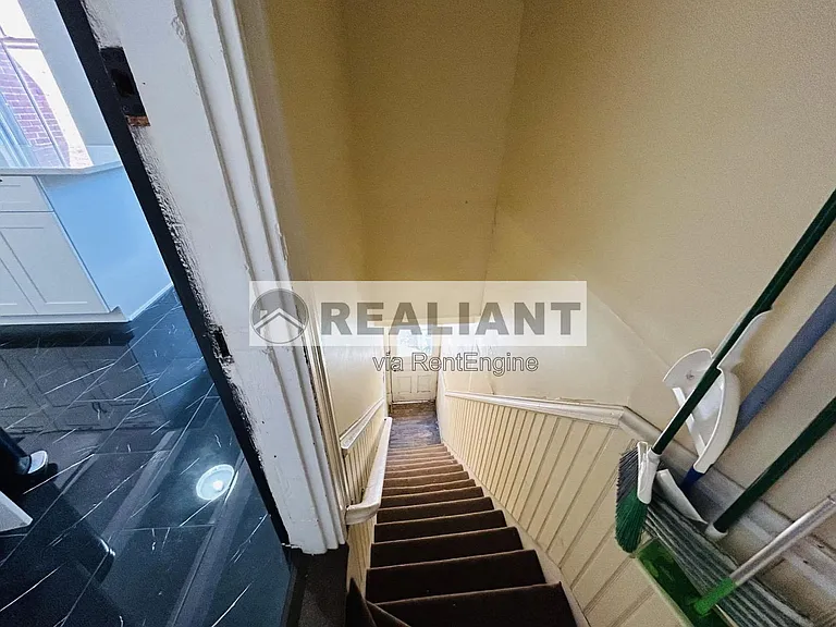 243 W 8th St #2 — Photo 22