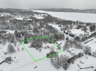 6143 E Pine Knobbs Dr, Lake Leelanau, MI 49653