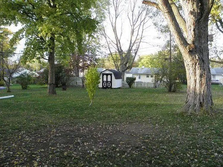 3 bed, 960 sqft, $1,600 — Photo 4