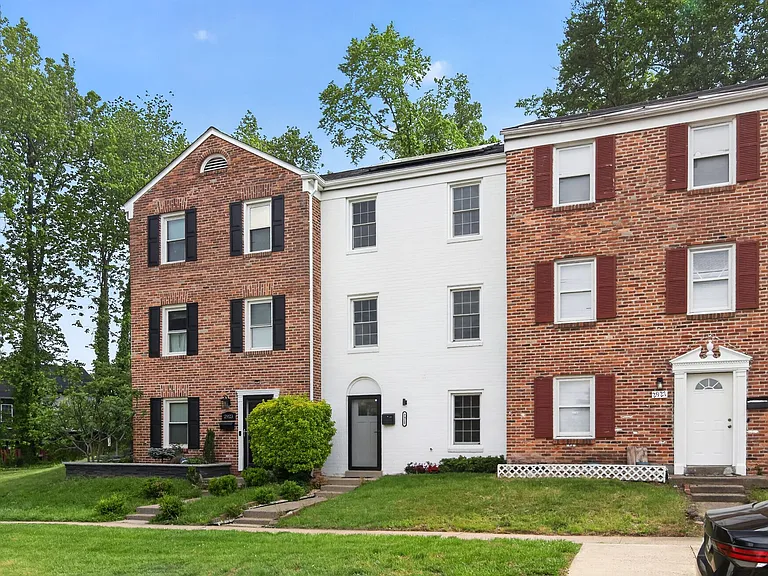 2925 Wythe Ct — Photo 30