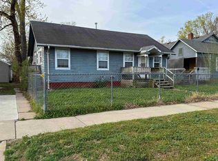 923 W Walnut St, Salina, KS 67401