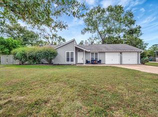 2610 Loganberry Cir, Seabrook, TX 77586