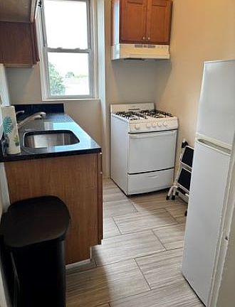2nd image of 1192 Commonwealth Ave #22