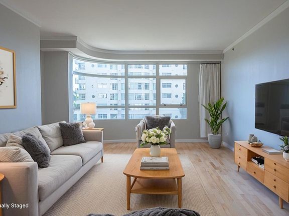 3rd image of 403 Main St APT 206N