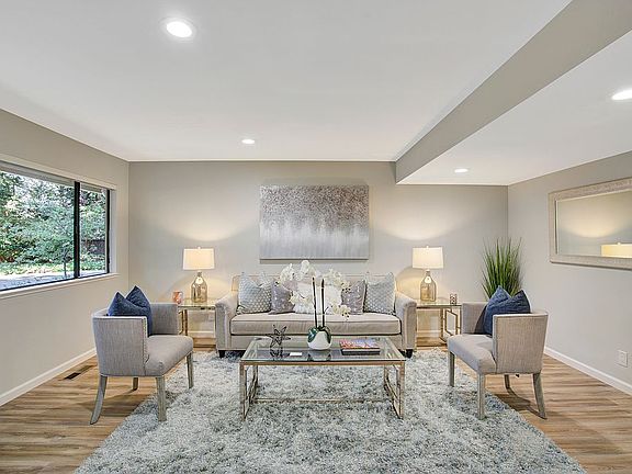 3rd image of 6097 Calle De Amor