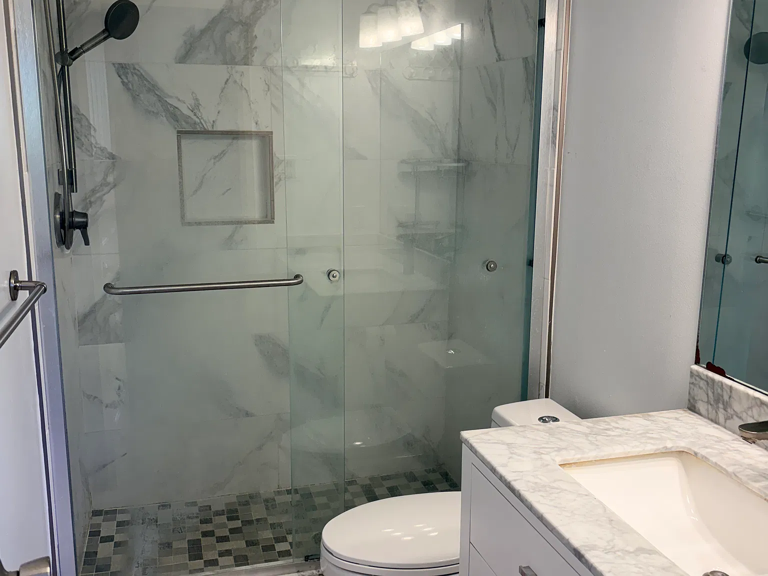 3 bed, 1436 sqft, $4,400 — Photo 4