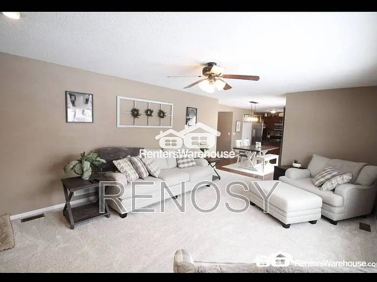 165 SE Pleasant View Dr — Photo 7