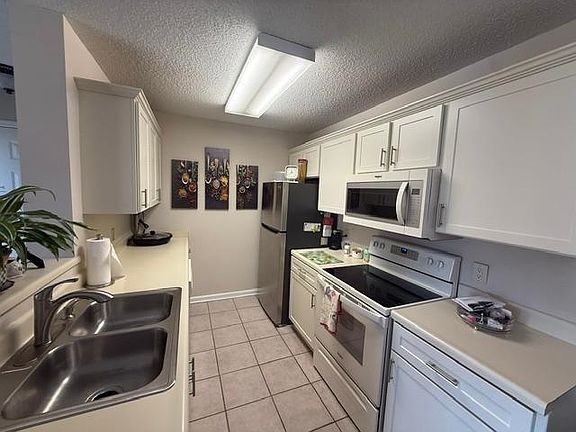 3rd image of 8768 Cloister Dr. #C