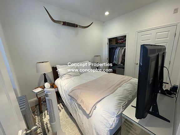 5th image of 270 Newbury St #111