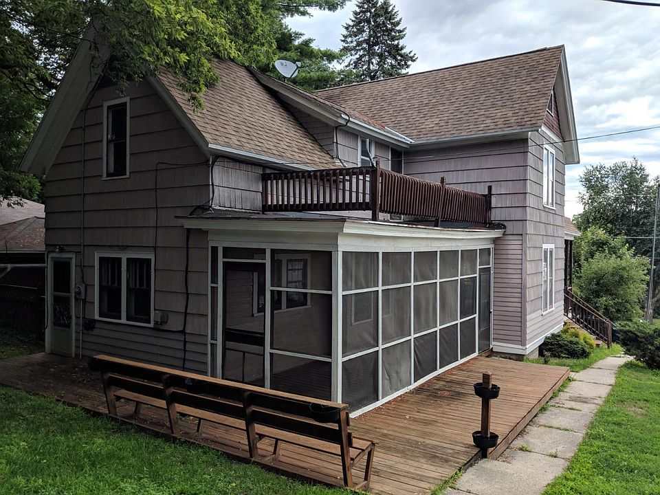 112 Spring St, Plymouth, WI 53073 Zillow