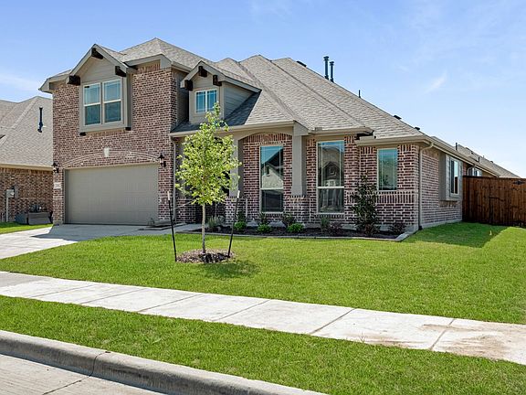 2nd image of 2002 Ranchwood Dr