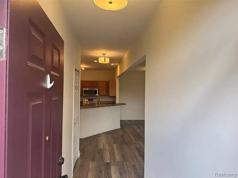 15441 Yale Dr — Photo 3