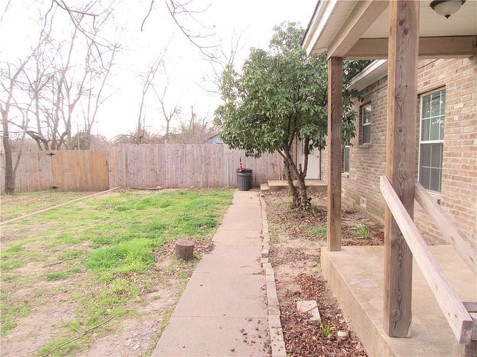 214 S 4th St, Wills Point, TX 75169 Zillow