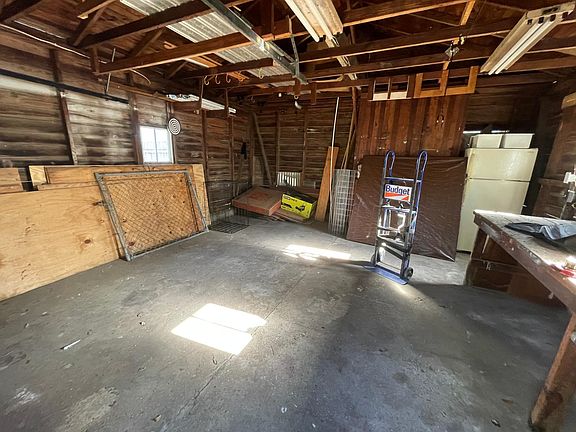 2nd image of 2425 N 17th Ave