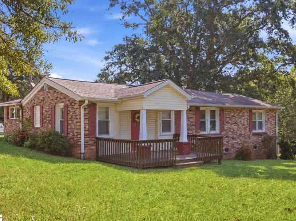 4 Fowler St, Liberty, SC 29657