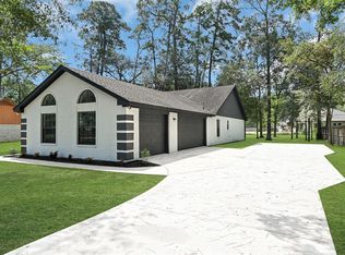 246 Magnolia Bnd, New Caney, TX 77357
