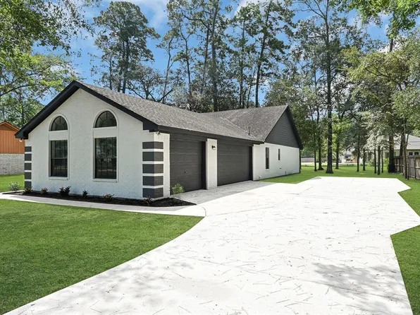 246 Magnolia Bend, New Caney, TX 77357