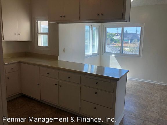 3rd image of 436 E Tamarack Ave APT 4