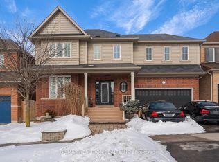 22 Northern Dancer Dr, Oshawa, ON L1L0A9
