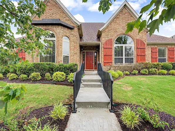 7162 Crisler Ct, Springdale, AR 72762