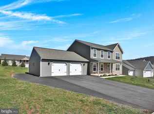 168 Arrowhead Dr, Denver, PA 17517
