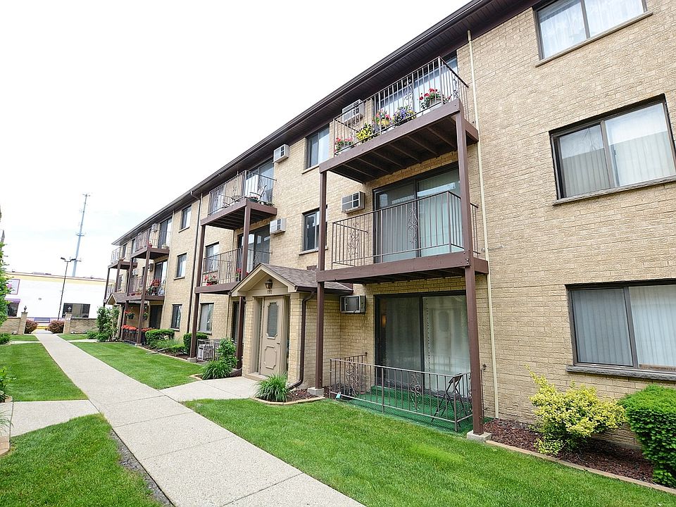 1st image of 7212 W Wrightwood Ave APT 3N
