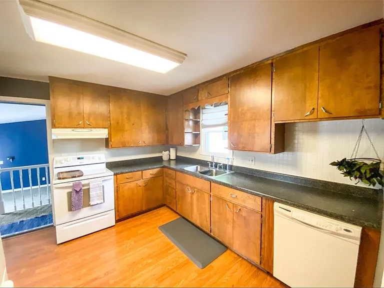 205 N Lincoln Ave — Photo 18