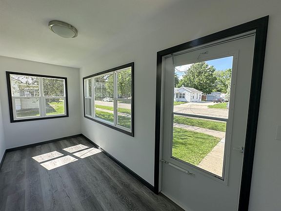 5th image of 1742 17th St