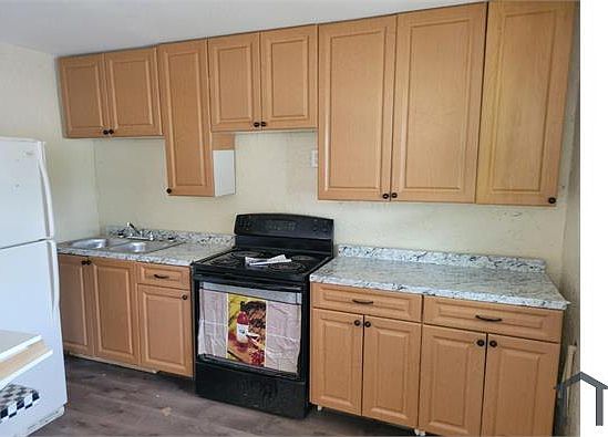 2nd image of 1200 NE 12th St #A