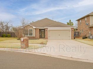 11521 SW 24th St, Yukon, OK 73099