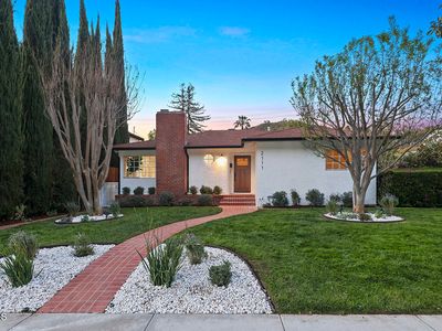2111 E Glenoaks Blvd, Glendale, CA, 91206