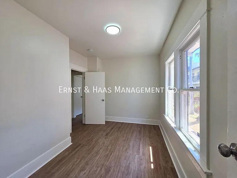 1027 1/2 E Ocean Blvd — Photo 15