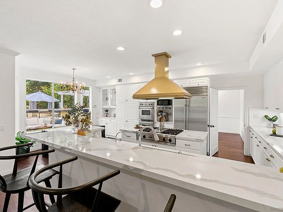 4th image of 4727 Plummer Ct