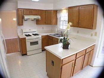2nd image of 3001 Hughsmith Ct