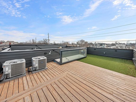 5th image of 1103 Forest Ave #C