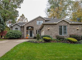 8465 Settlers Psge, Brecksville, OH 44141