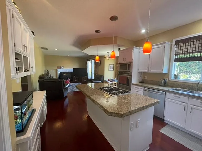 5534 NW 164th Ave — Photo 5