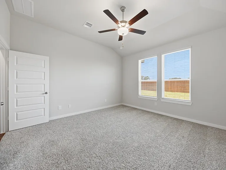 1053 Lilly Ln — Photo 15
