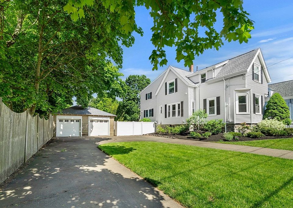 1st image of 2 Swains Pond Ave