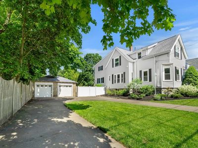 2 Swains Pond Ave, Melrose, MA, 02176