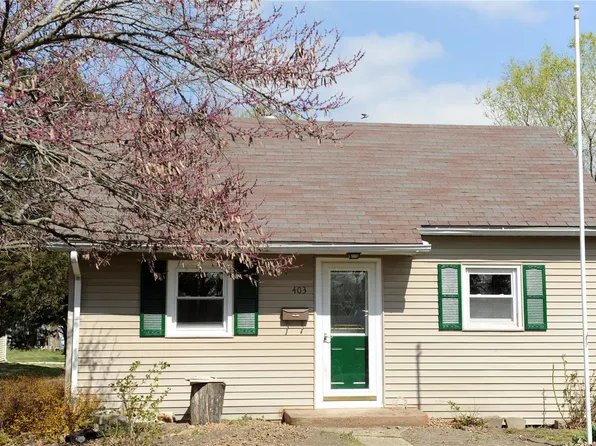 403 E 1st North St, Mount Olive, IL 62069