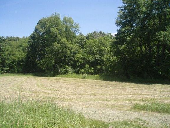 2nd image of Cygnet Dr #4