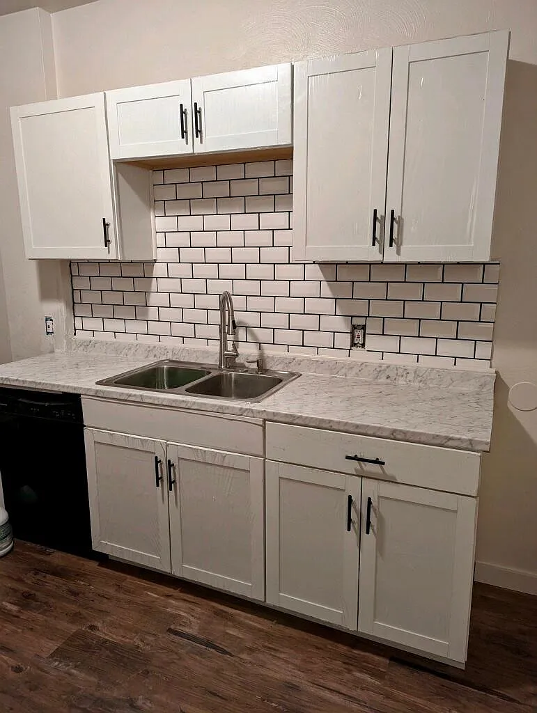 1 bed, 1637 sqft, $850 — Photo 1