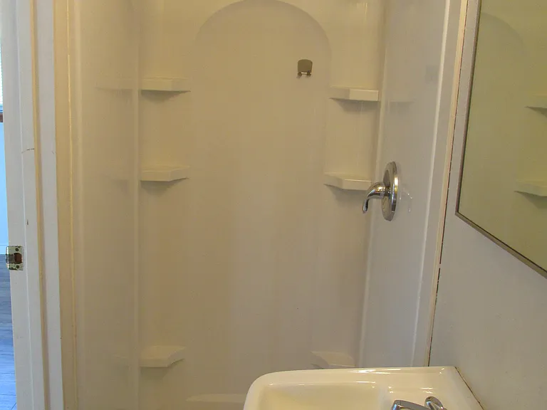 345 E Hazel Ave — Photo 9