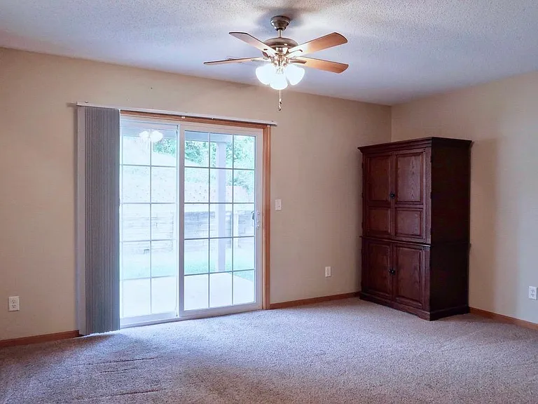 2058 Northland Cir — Photo 7