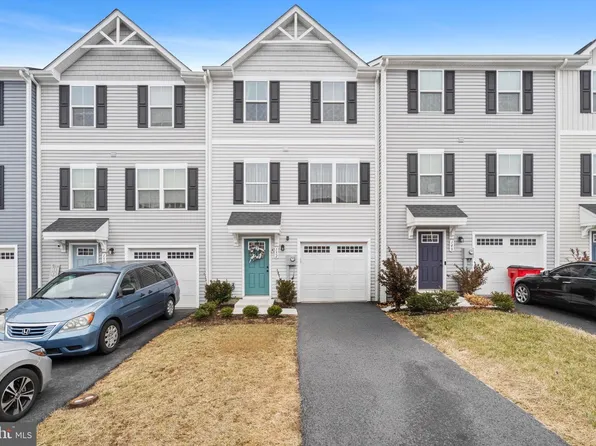 152 Ogunquit Dr, Martinsburg, WV 25403