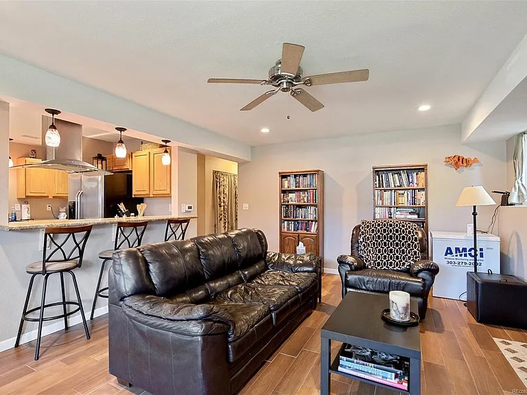 600 Manhattan Dr #C2 — Photo 8
